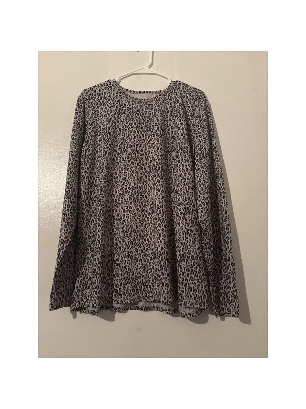 Leopard Print Long Sleeve Crew Neck Top - Size 2x- Brown/Black/Beige- plus sized